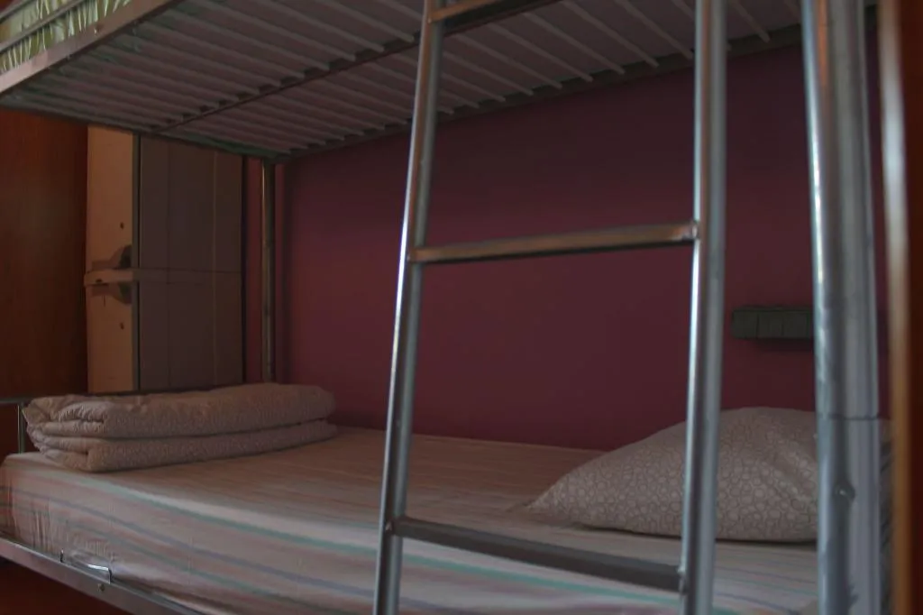 Room, Faro Beach Life Hostel, Algarve