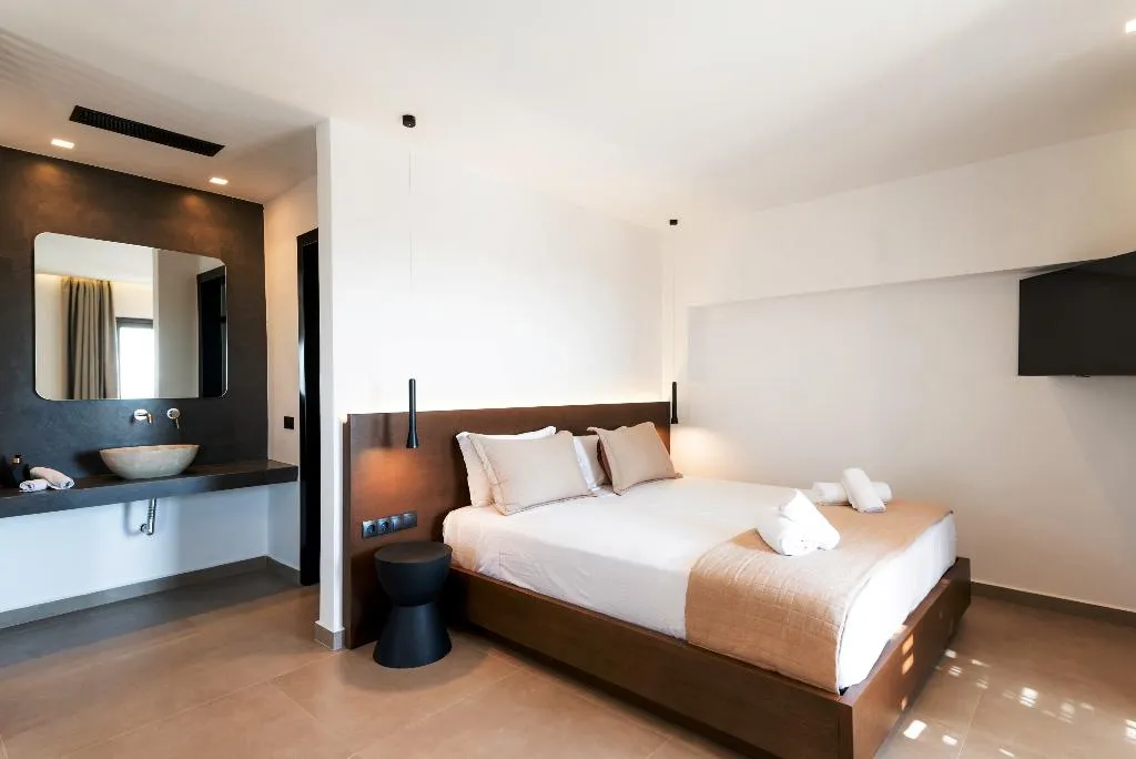JUNIOR SUITE DELUXE WITH BALCONY Room, Evi Suites & Villas, Mykonos