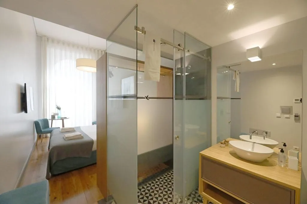 DOUBLE CITY VIEW Room, Feels Like Home Santa Catarina Prime Suites, Porto