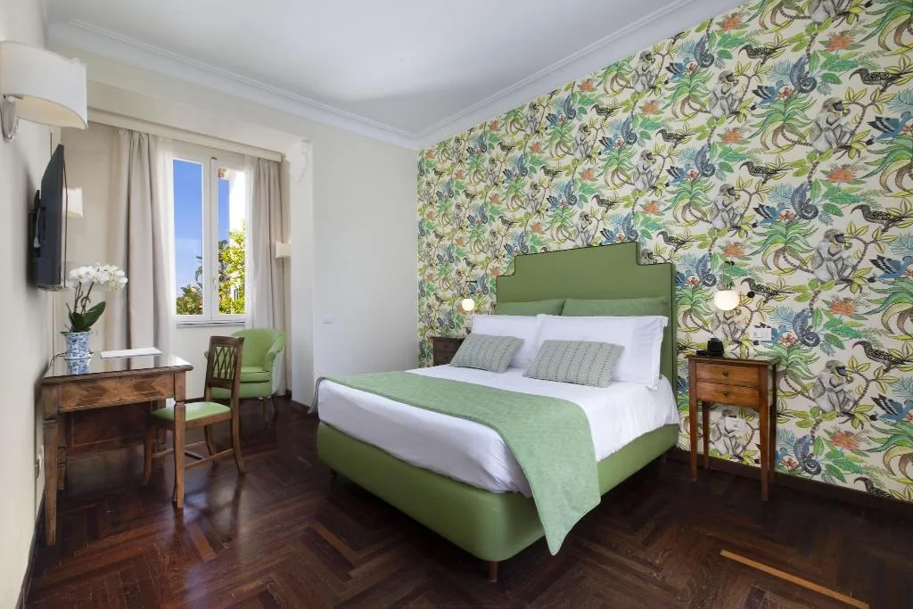 DOUBLE DELUXE WITH JACUZZI Room, Relais Villa Savarese, Naples
