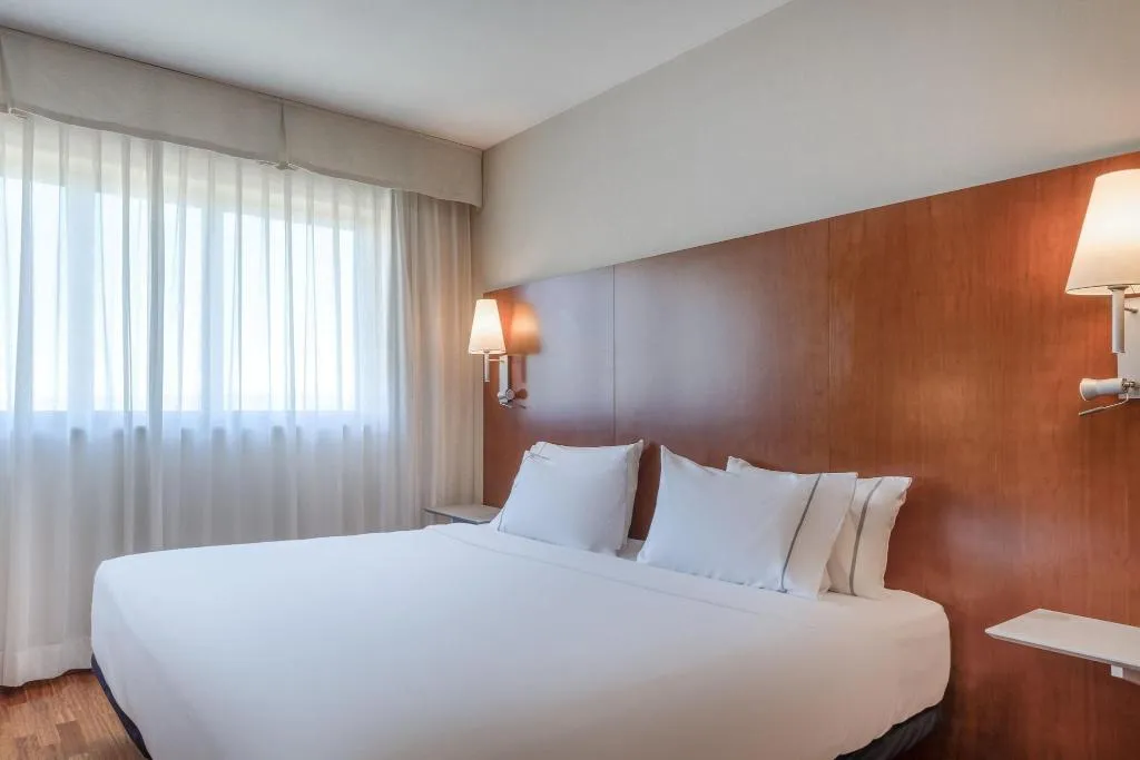 DOUBLE SUPERIOR KING BED Room, AC Madrid Alcalá de Henares, Madrid