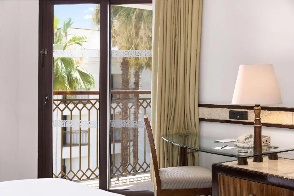 TWIN GUEST ROOM Room, Hilton Luxor Resort & Spa, Luxor