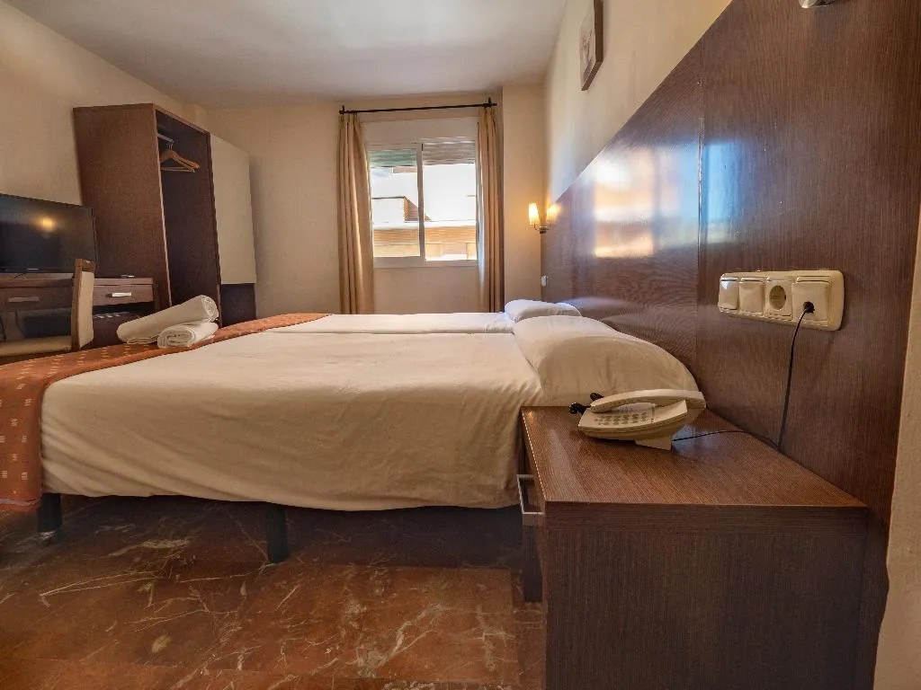 Double or Twin TWO BEDS Room, Marina, Costa De La Luz