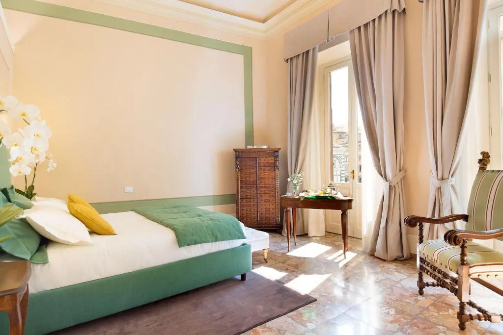 DOUBLE DELUXE WITH BALCONY Room, Cerretani Palace Luxury B&B, Florence