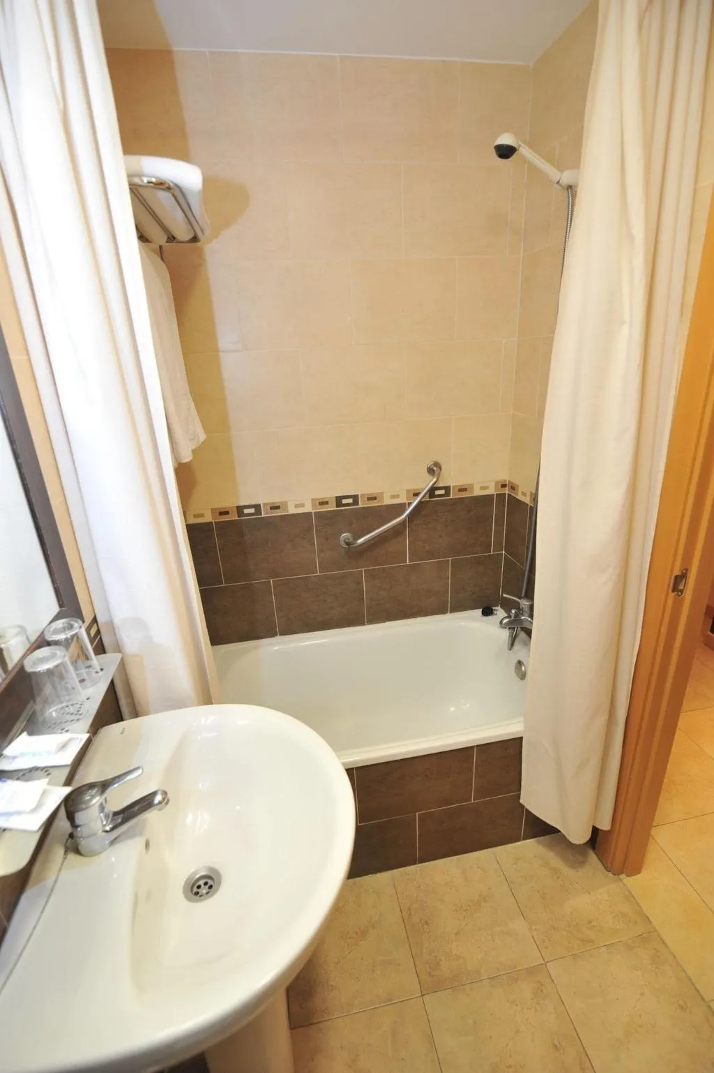 Room, Hostal Goyma Iii, Madrid