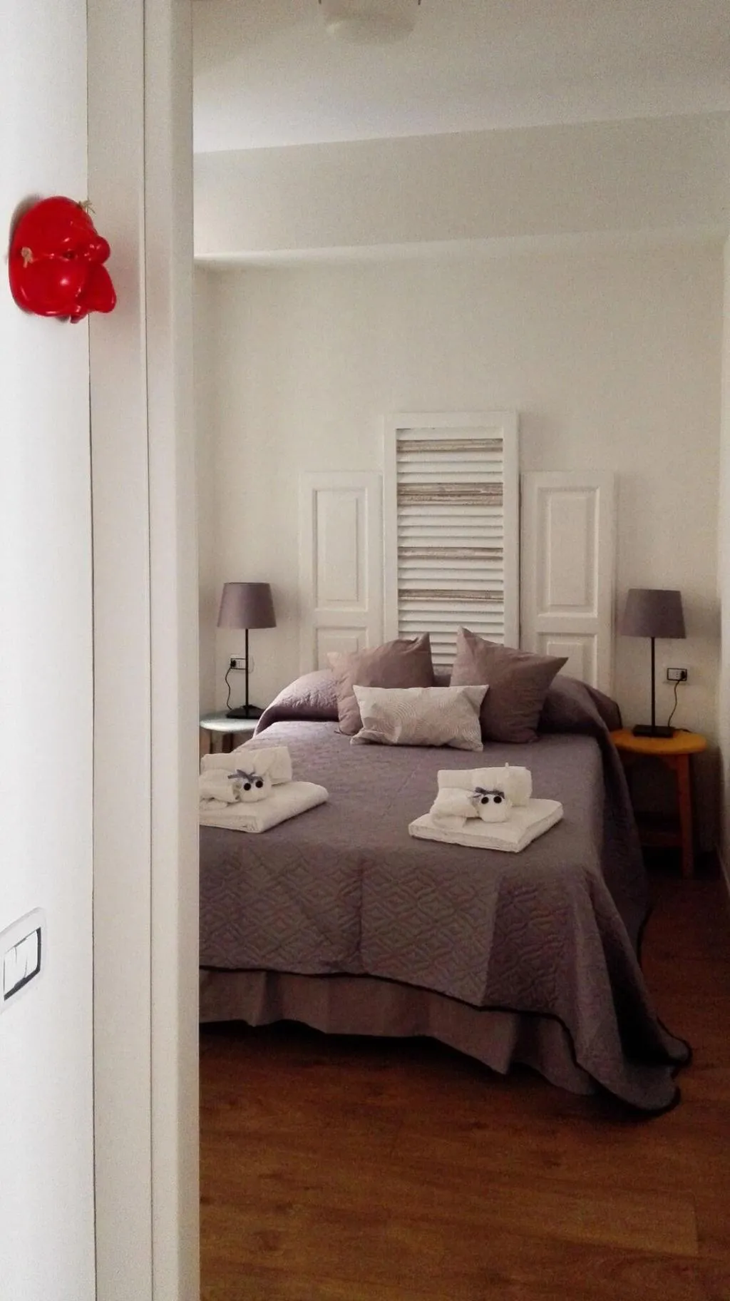 Room, Quartino Napoletano, Naples