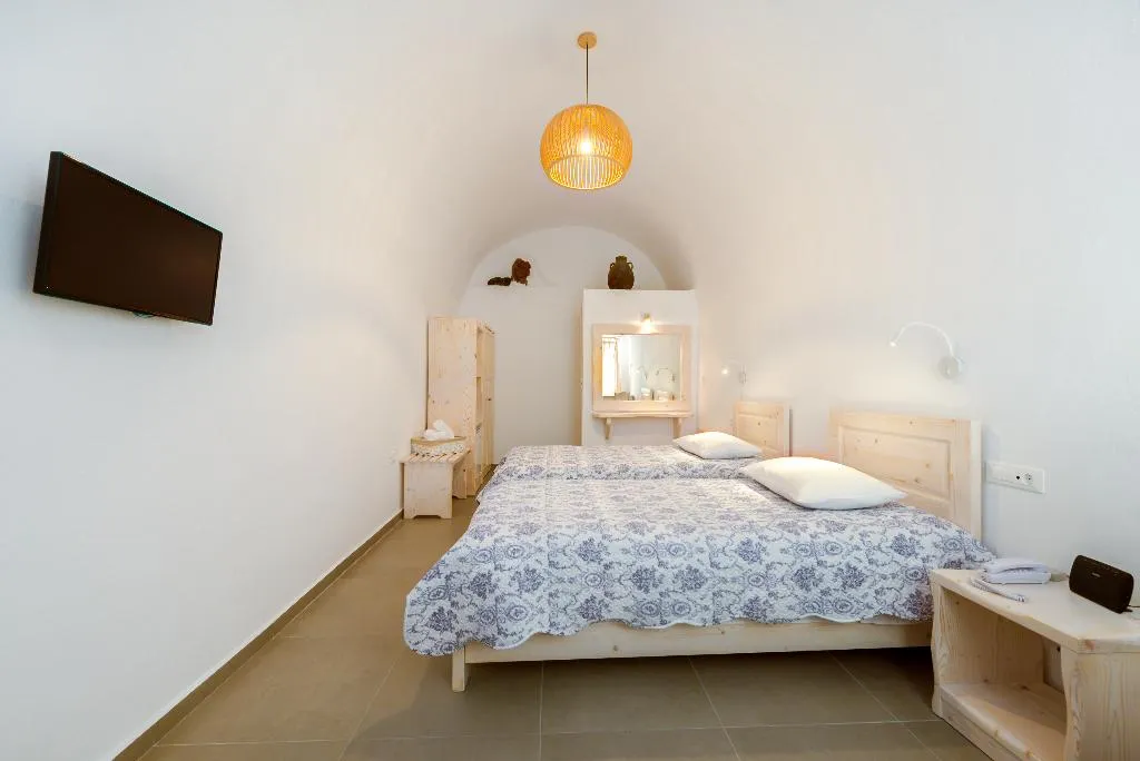 Room, Caldera Butterfly Villas, Santorini