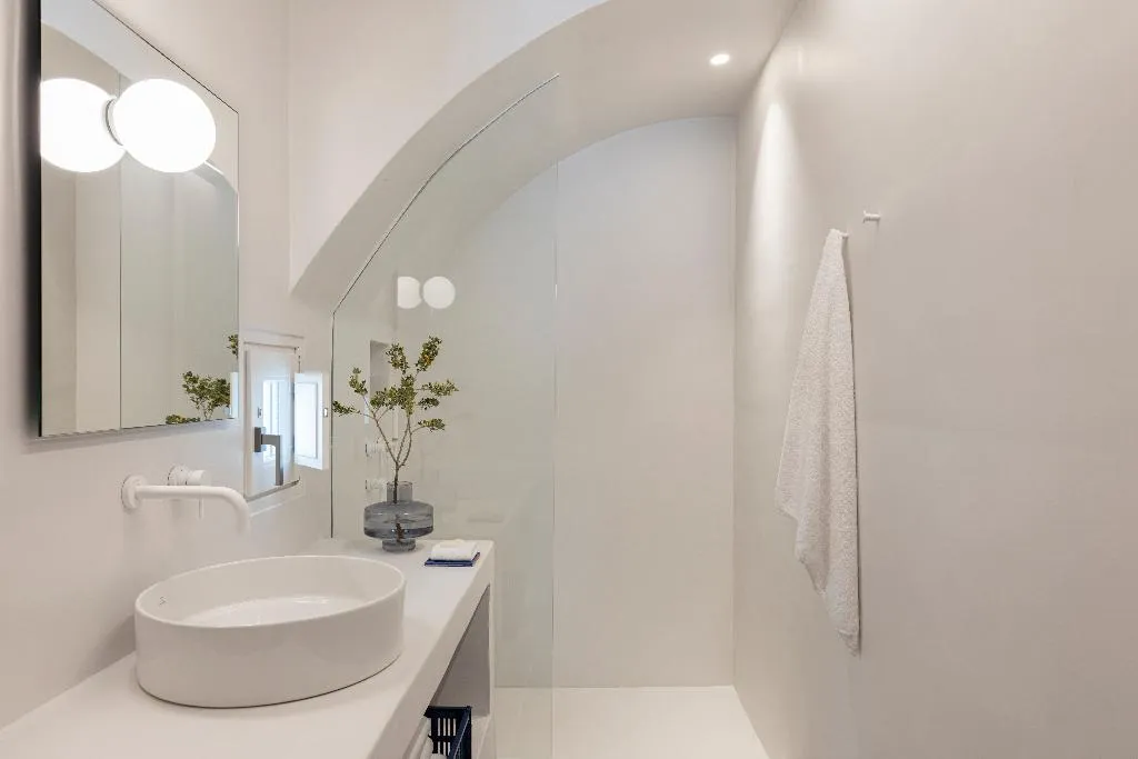 SUITE DELUXE Room, Neo Luxury Suites, Santorini