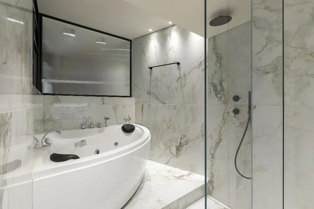 SUITE KING BED WITH JACUZZI Room, Stanley, Athens