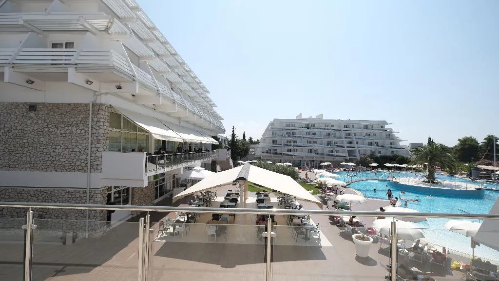 Terrace, Olympia, Split