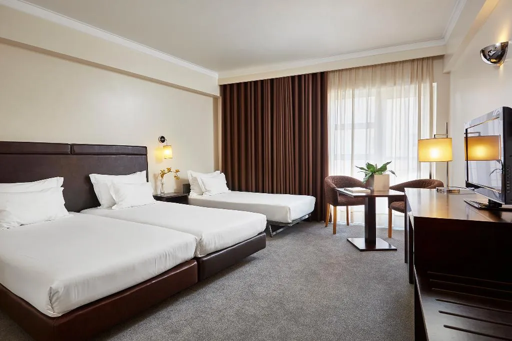 TRIPLE STANDARD Room, As Americas, Porto