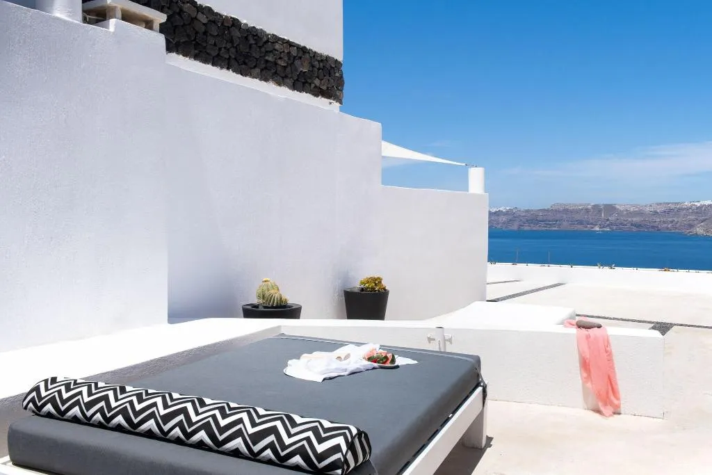 Terrace, Avant Garde Suites, Santorini