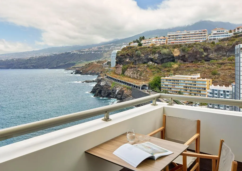 Double or Twin PREMIUM SEA VIEW Room, Meliá Costa Atlantis Tenerife, Tenerife