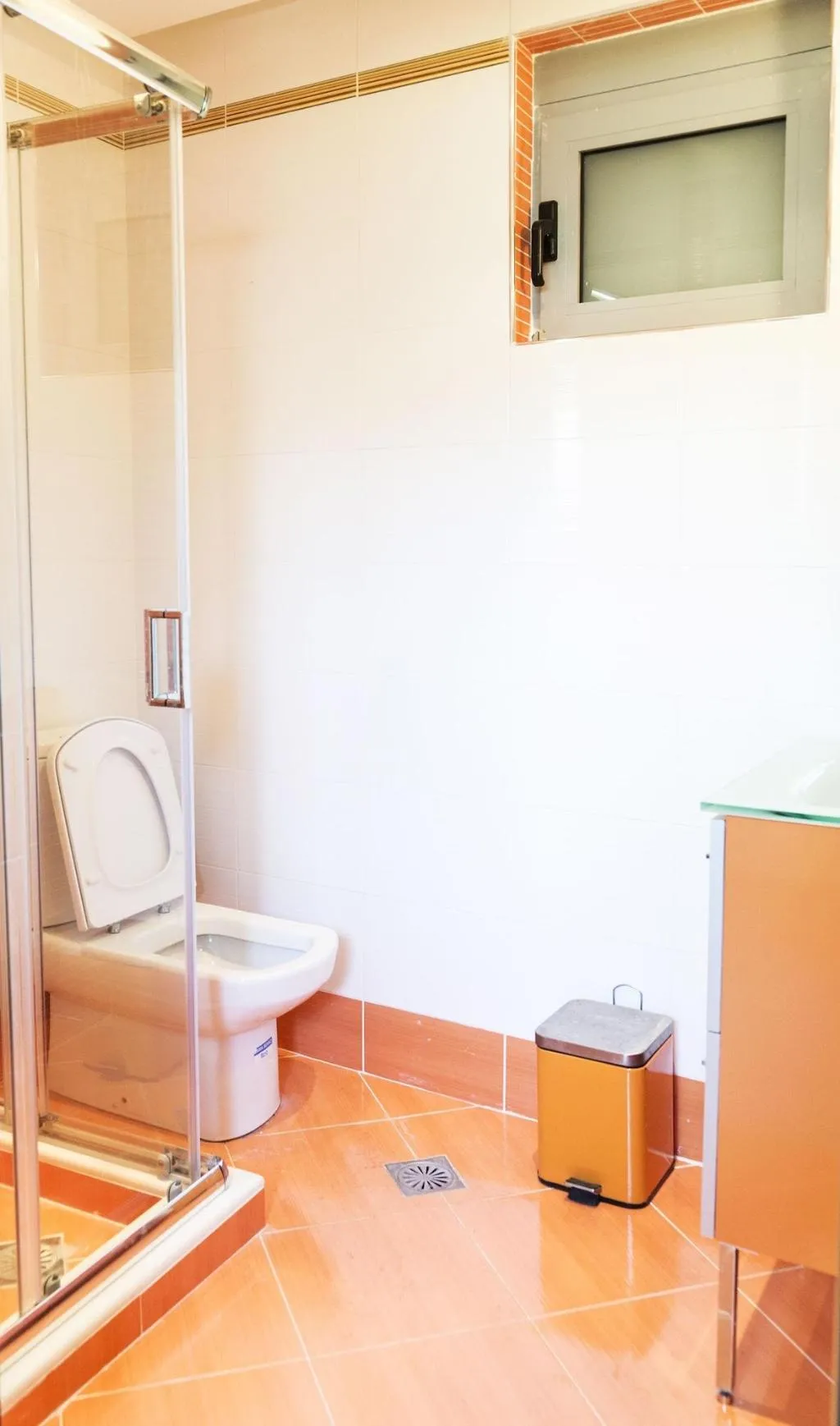 STUDIO GARDEN VIEW Room, Villa d'Irene - near Athens airport, 200 meters fr, Athens
