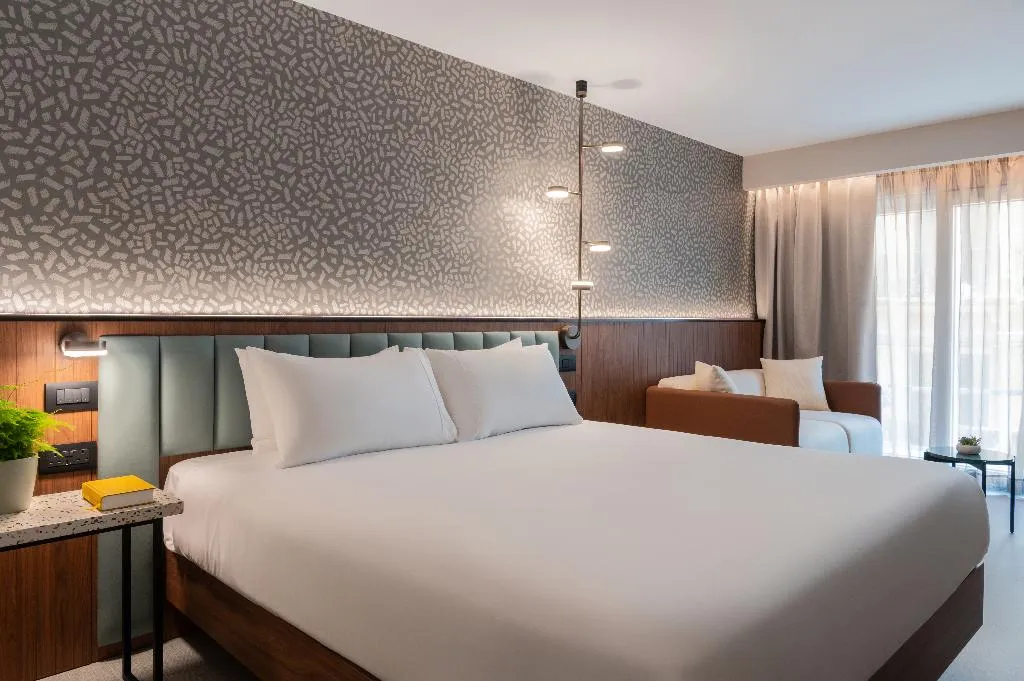 DOUBLE WITH DOUBLE BED Room, Novotel Malta Sliema, Malta