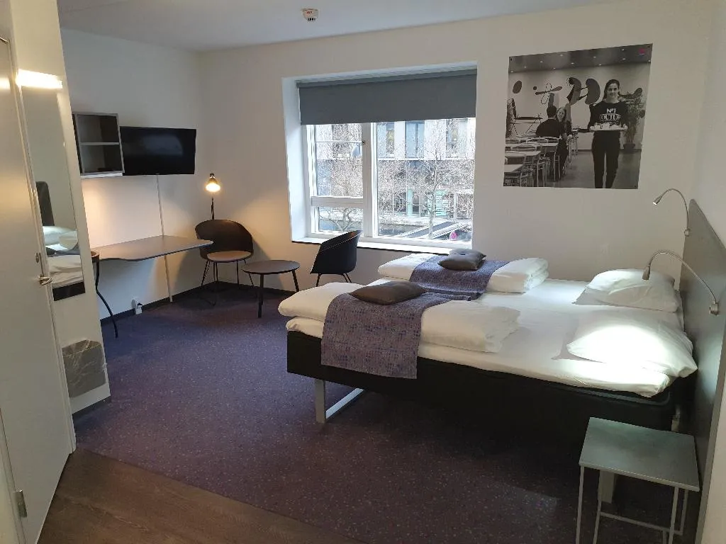 APARTMENT KING SIZE BED Room, Cabinn Apartments, Copenhagen