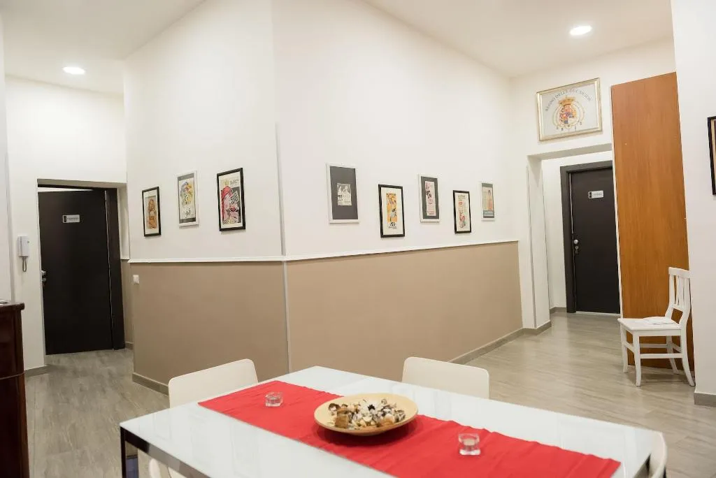 Restaurant, Palazzo San Vincenzo, Naples