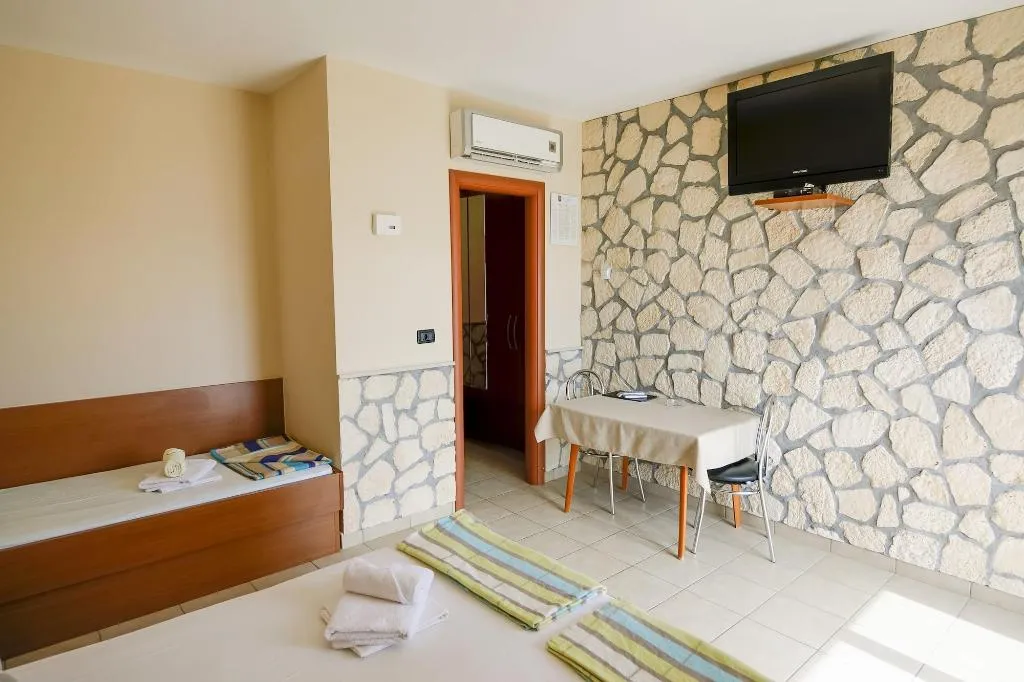 Room, Pansion Dalmacija, Split