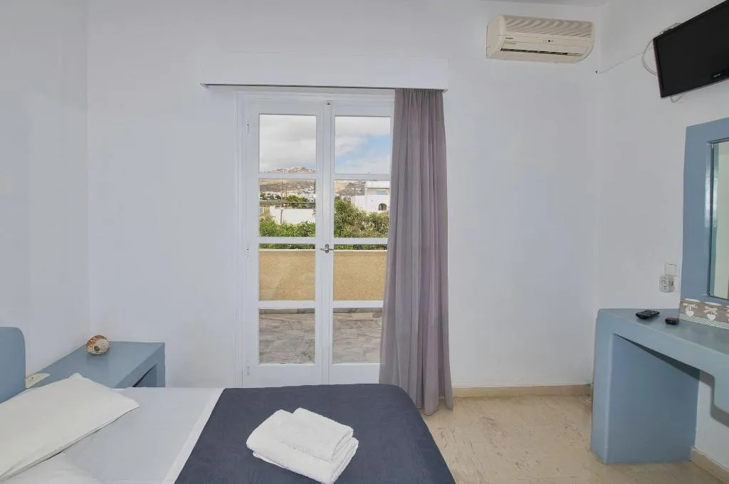 Room, Ira Apartments, Santorini