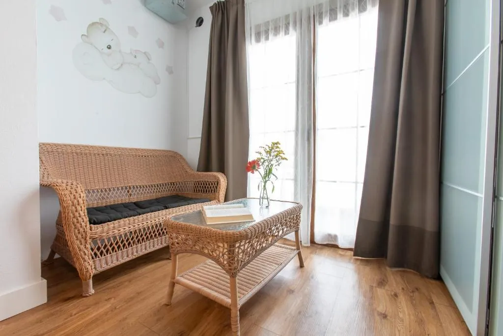 APARTMENT OCEAN VIEW TWO BEDROOMS Room, Boutique Rooms Playa Burriana, Costa Del Sol
