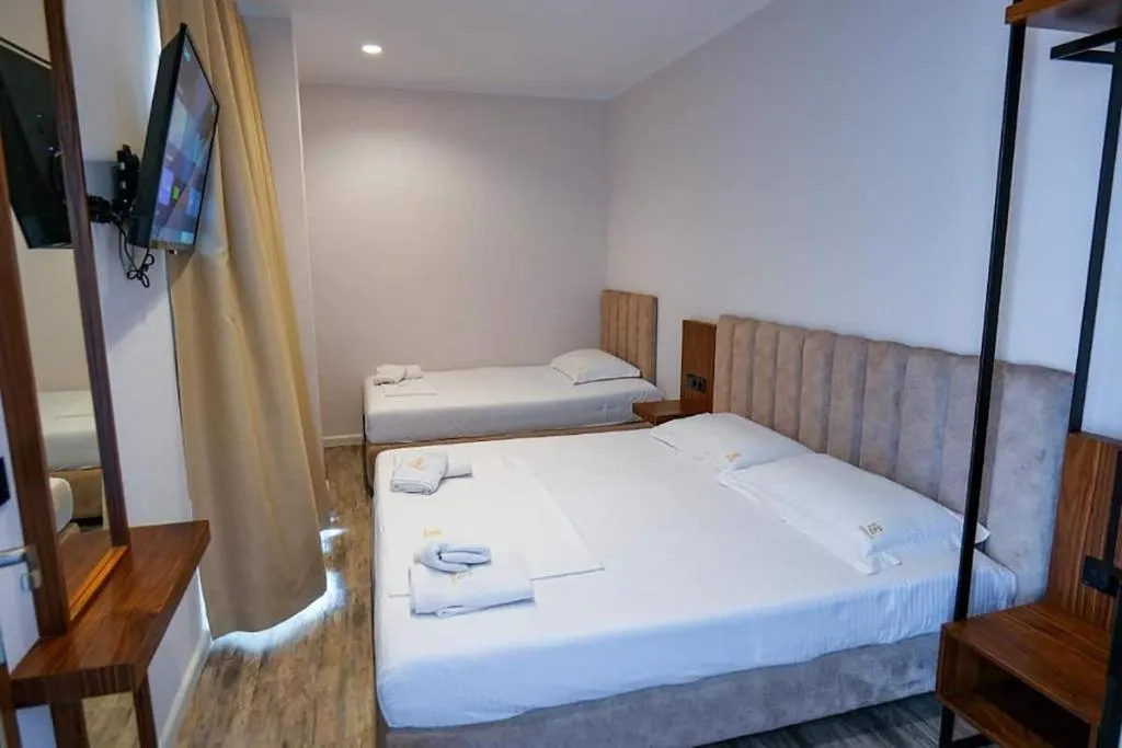TRIPLE WITH BALCONY Room, Hotel Semajo, Kavaje