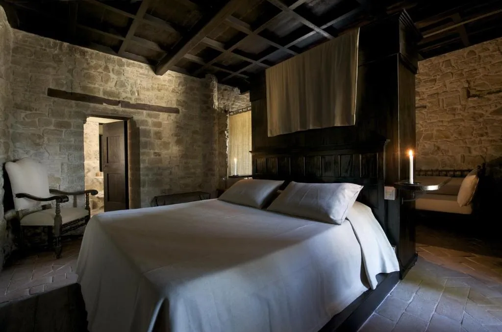 Room, Castello di Monterone, Perugia