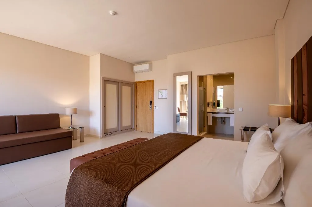 DOUBLE SINGLE USE CLASSIC Room, Vila Gale Marina, Algarve