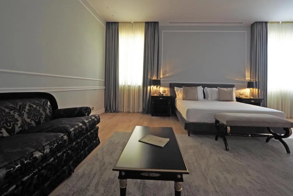JUNIOR SUITE CITY VIEW Room, Grand Hotel et des Palmes, Palermo