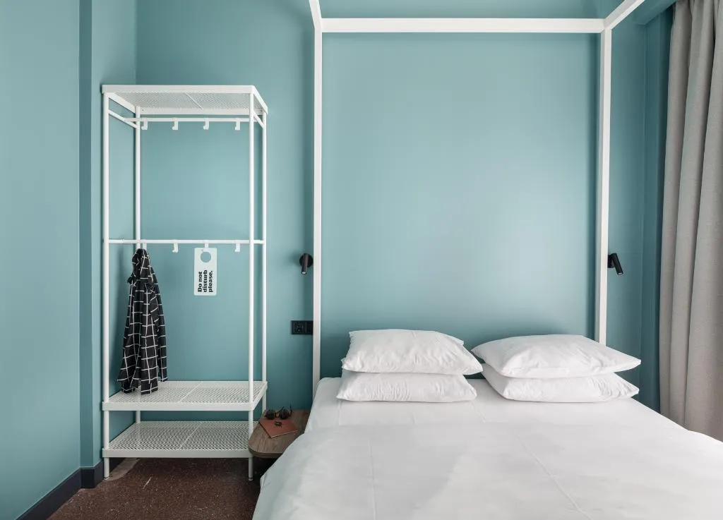 DOUBLE STANDARD Room, Zeus Is Loose, Halkidiki