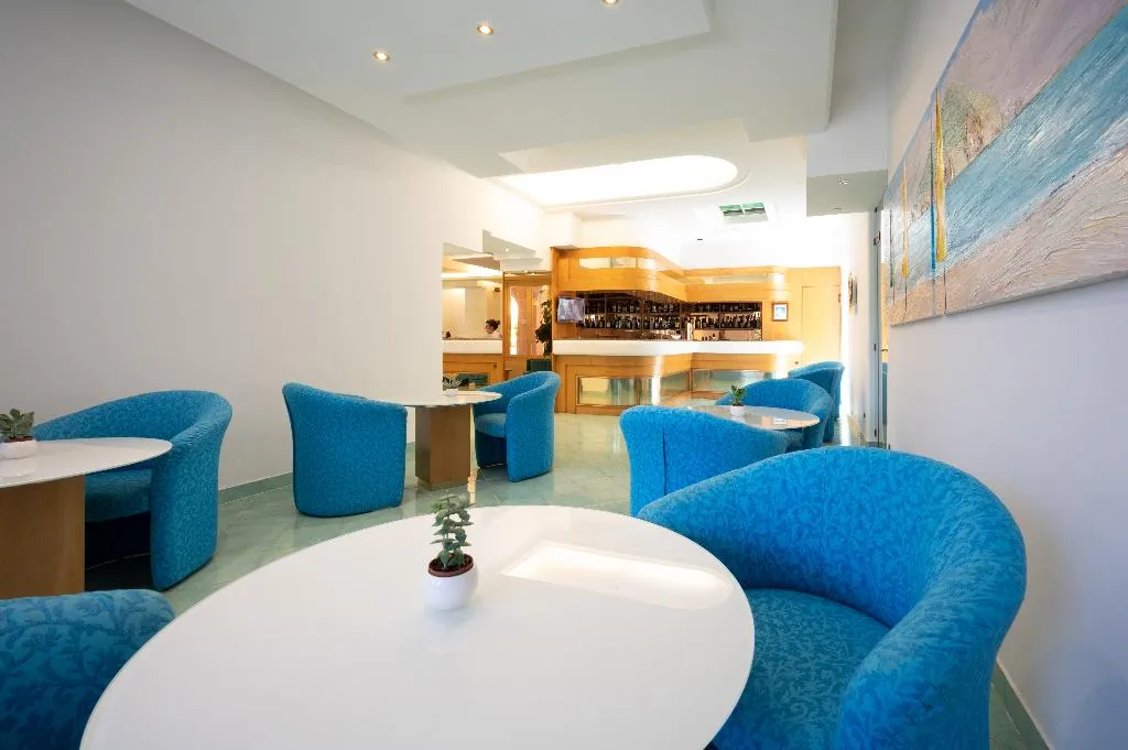 Lobby, Regina Palace Terme, Naples