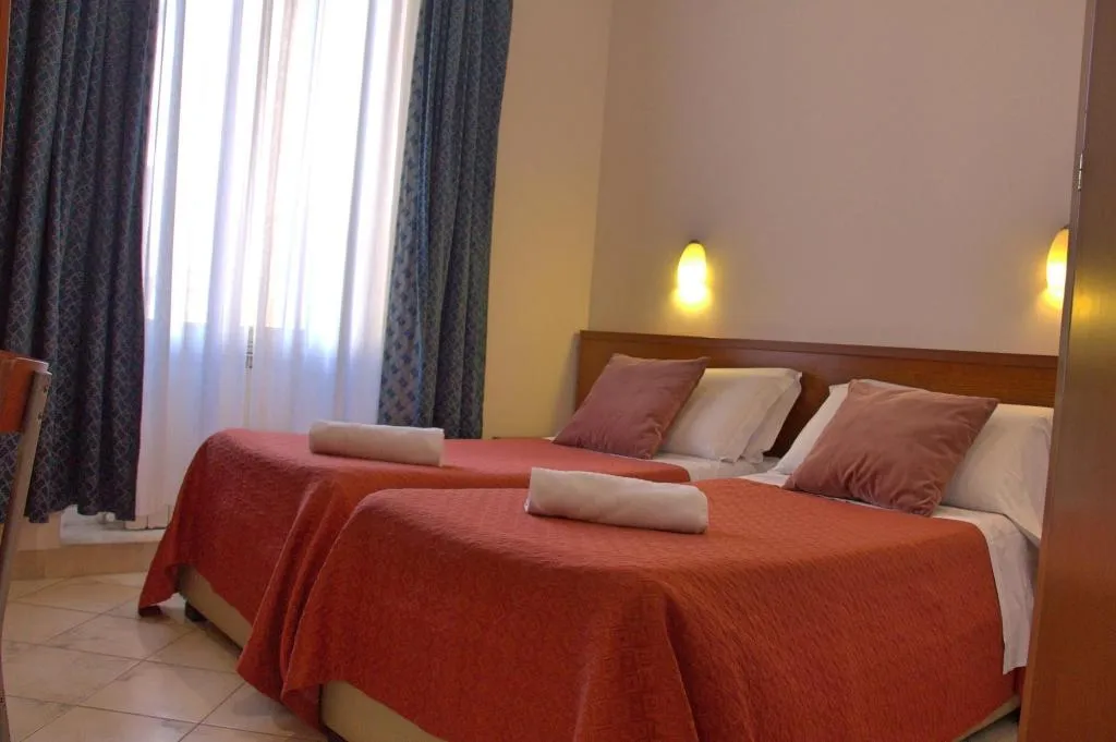 Room, Hotel Ciao, Naples