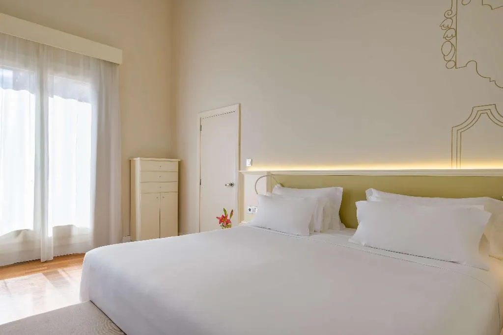 Room, NH Collection Madrid Abascal, Madrid