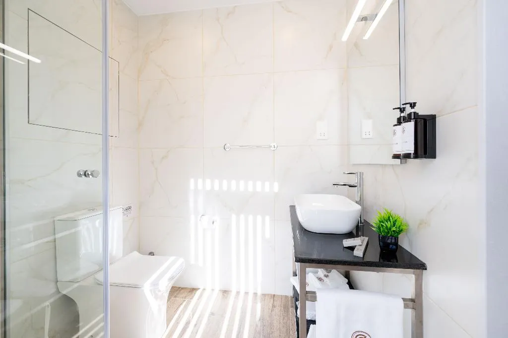 DOUBLE WITH BALCONY Room, C4 Retreats Gozo, Gozo