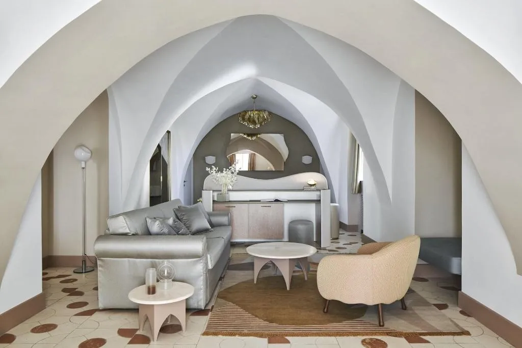 Room, Palazzo Avino, Naples