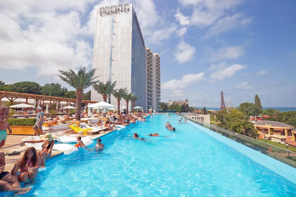 Pool, International Hotel Casino & Tower Suites, Varna