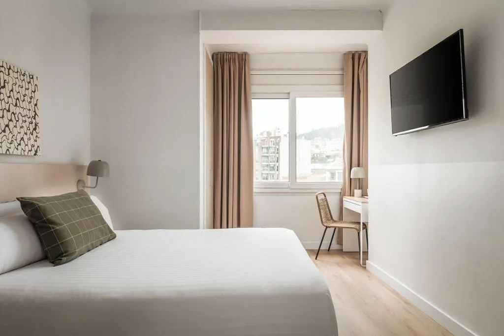 DOUBLE STANDARD Room, Erba By Pillow, Costa Brava