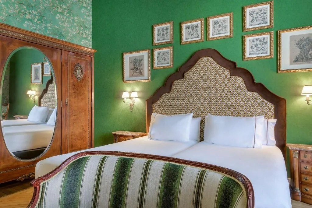 TWIN PREMIUM Room, AC Hotel Palacio del Retiro Autograph Collection, Madrid