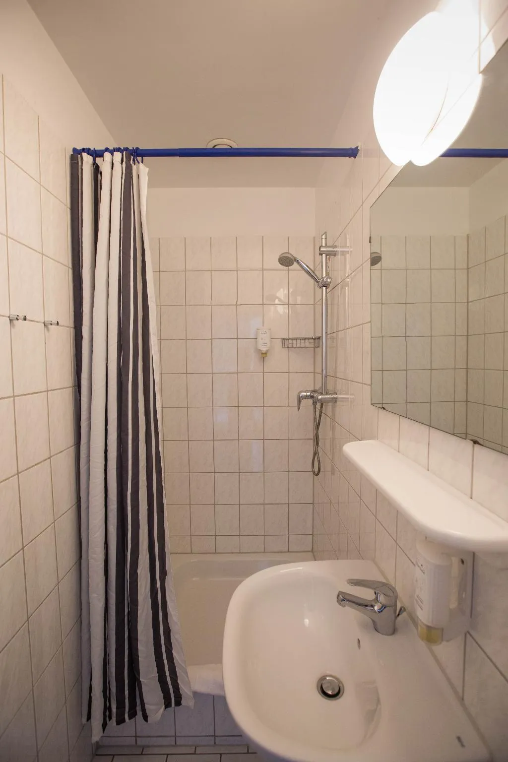 SINGLE ECONOMY Room, Acama Kreuzberg Hotel+Hostel, Berlin