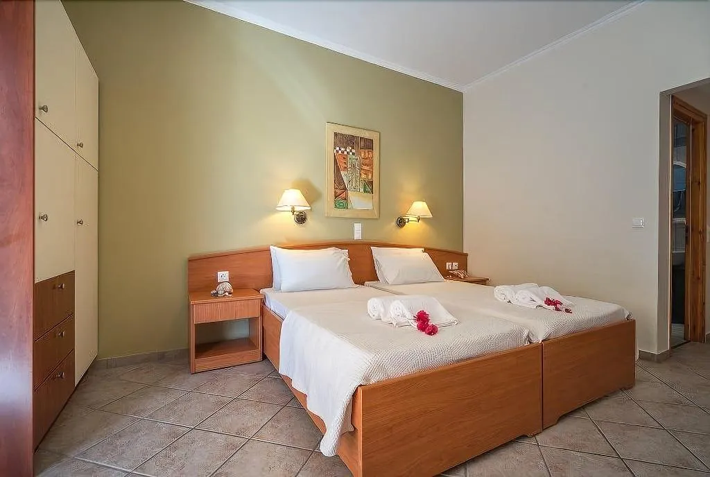 Room, Spira Studios, Zante