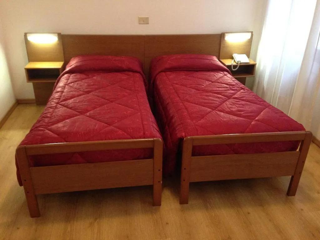 Room, Hotel Caprera, Venice