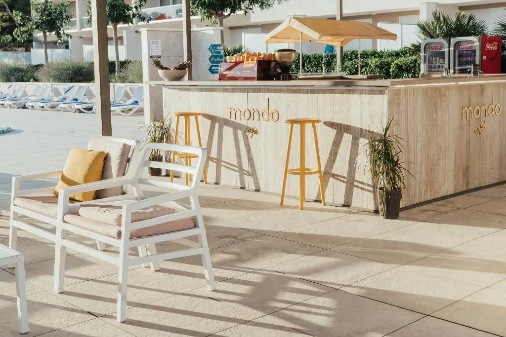 Terrace, Romana Beach Apartments, Split