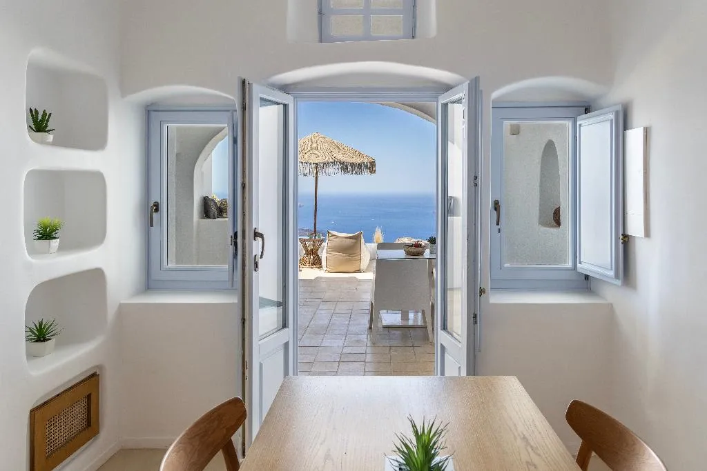 VILLA WITH JACUZZI Room, El Verano Collection Santorini, Santorini