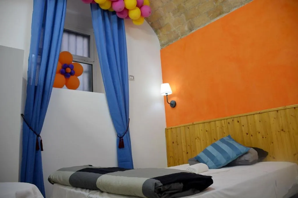 Room, Roma Hotel Srls, Naples