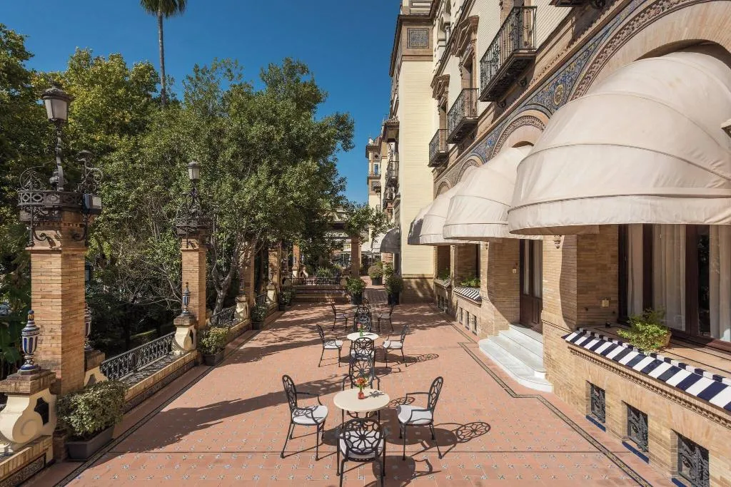 Conferences, Alfonso XIII, Seville