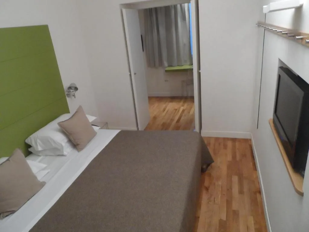 Double or Twin ECONOMY Room, Piazza Bellini, Naples