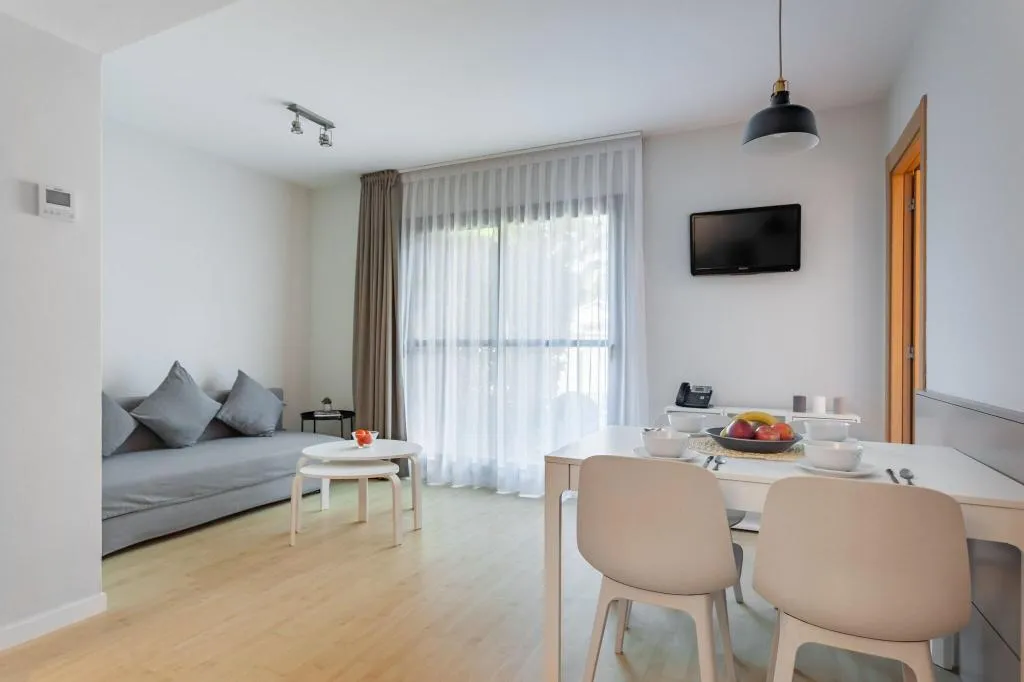 Room, Royal Marina Gardens, Barcelona