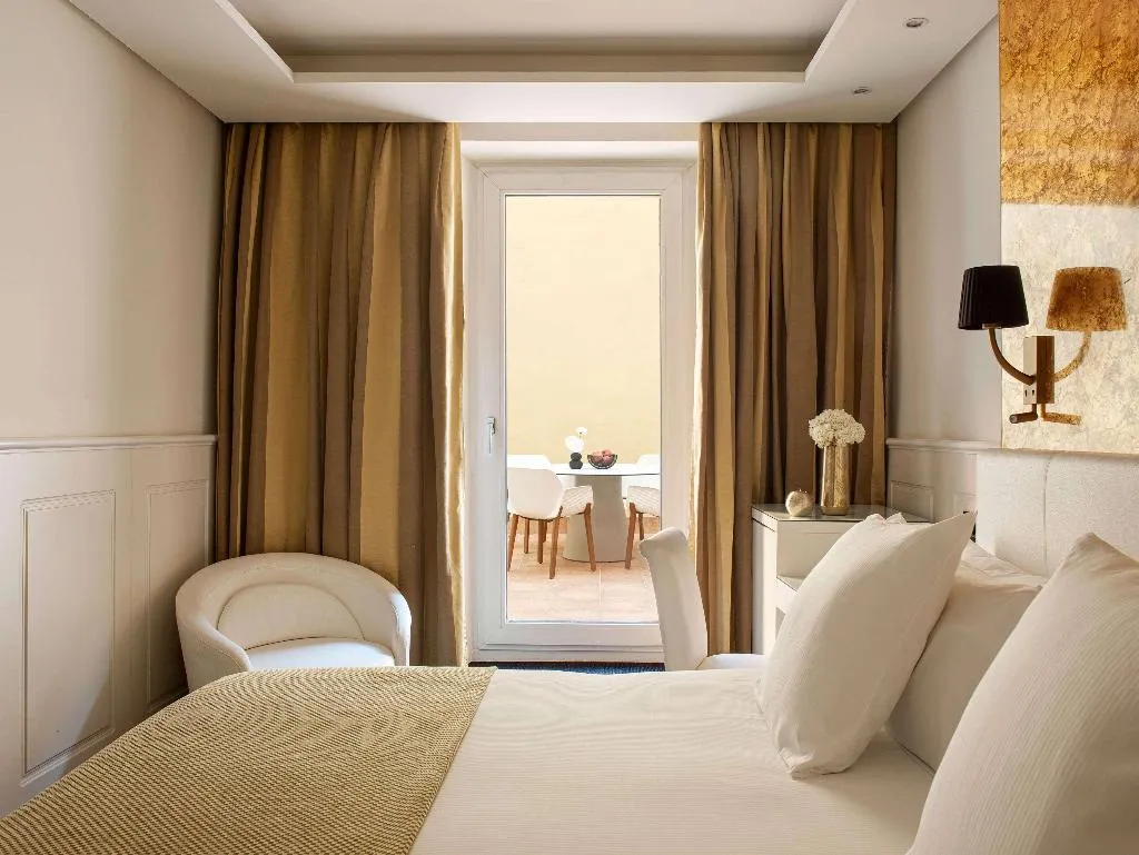 Room PREMIUM Room, Hotel Colón Gran Meliá, Seville