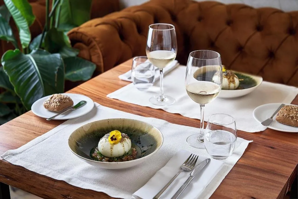 Restaurant, The Log Porto Hotel, Porto