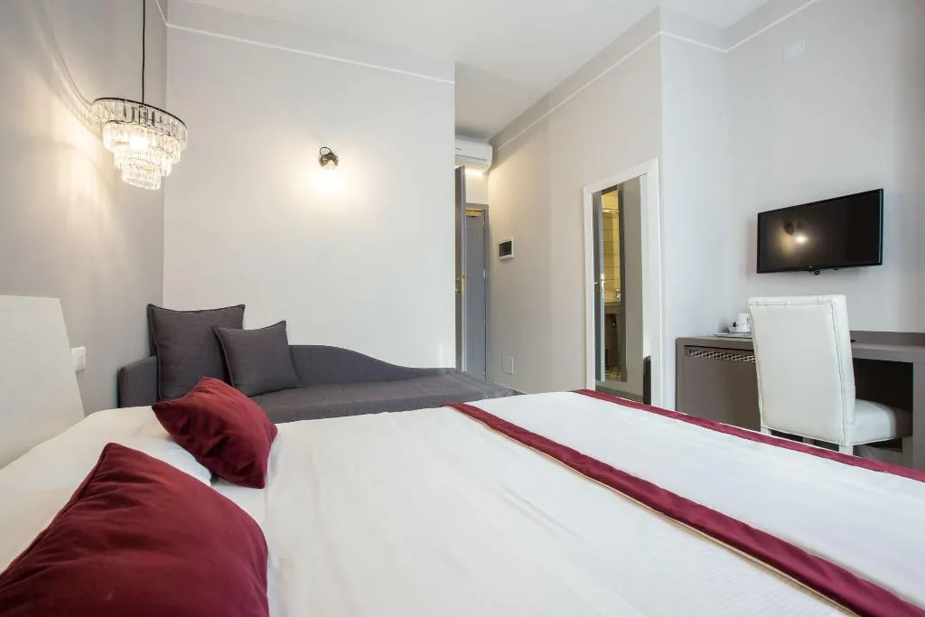 DOUBLE SUPERIOR QUEEN BED Room, Ariston, Venice