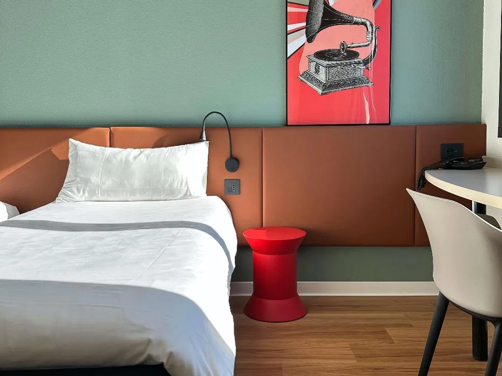 TWIN STANDARD Room, Ibis Roma Fiera, Rome